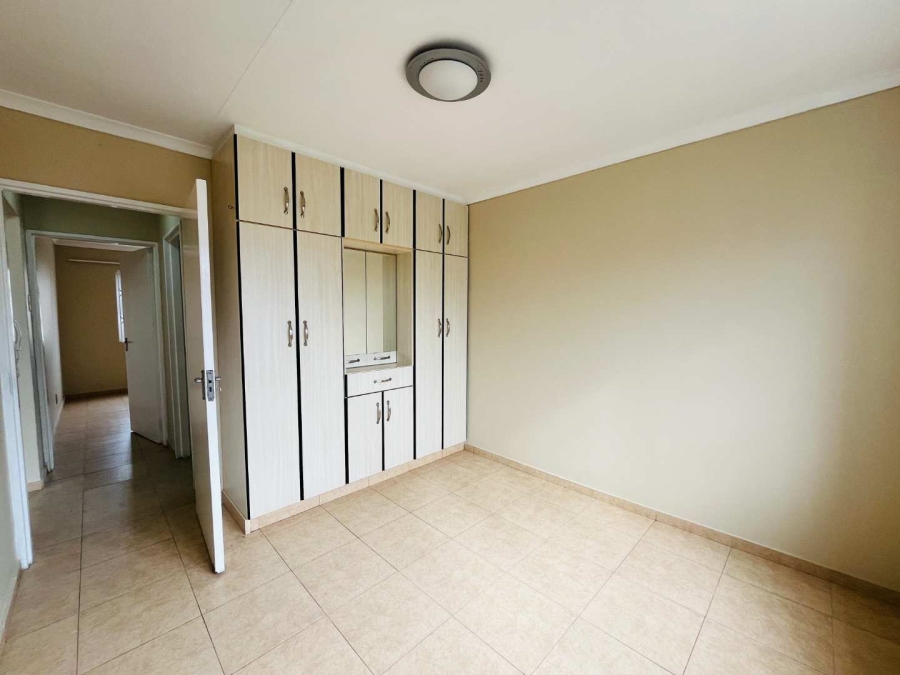 To Let 2 Bedroom Property for Rent in North Beach KwaZulu-Natal
