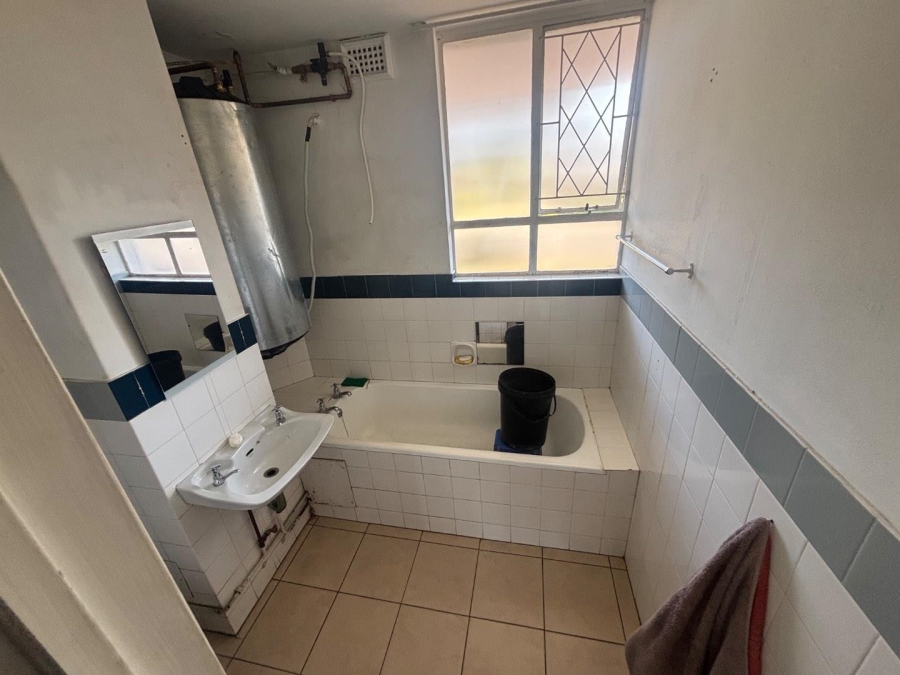 1 Bedroom Property for Sale in Pinetown KwaZulu-Natal