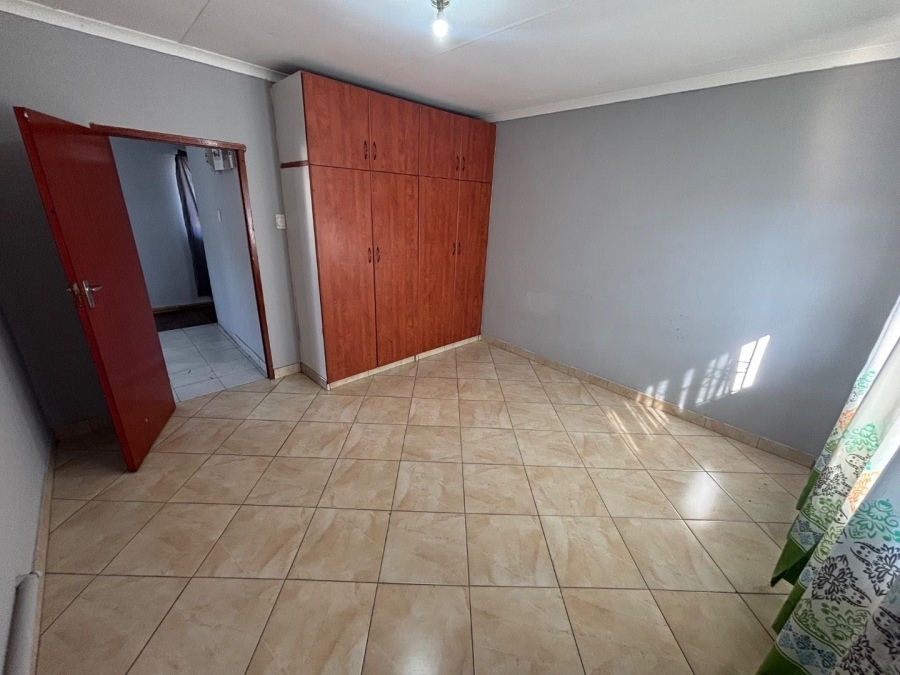 To Let 2 Bedroom Property for Rent in Malvern KwaZulu-Natal