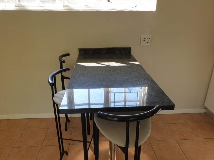 To Let 1 Bedroom Property for Rent in Hillcrest KwaZulu-Natal