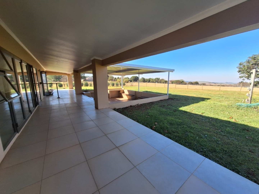 To Let 3 Bedroom Property for Rent in Summerveld KwaZulu-Natal