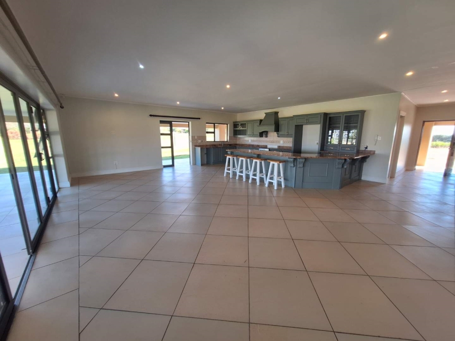 To Let 3 Bedroom Property for Rent in Summerveld KwaZulu-Natal