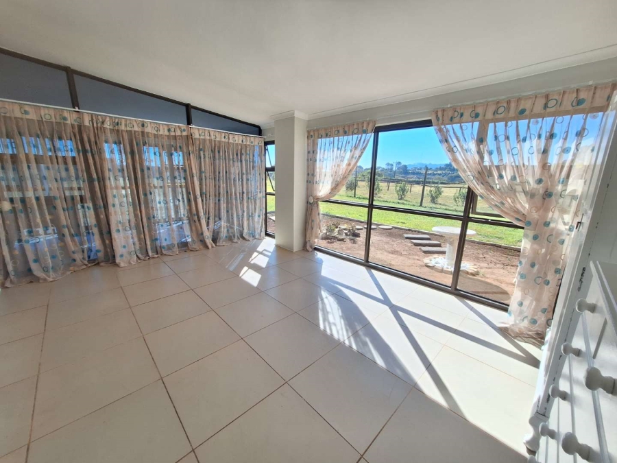 To Let 3 Bedroom Property for Rent in Summerveld KwaZulu-Natal