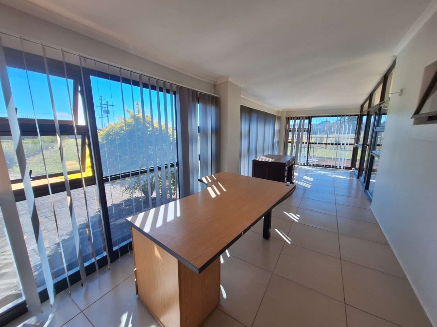 To Let 3 Bedroom Property for Rent in Summerveld KwaZulu-Natal