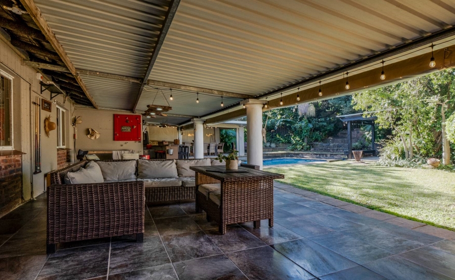 7 Bedroom Property for Sale in Amanzimtoti KwaZulu-Natal