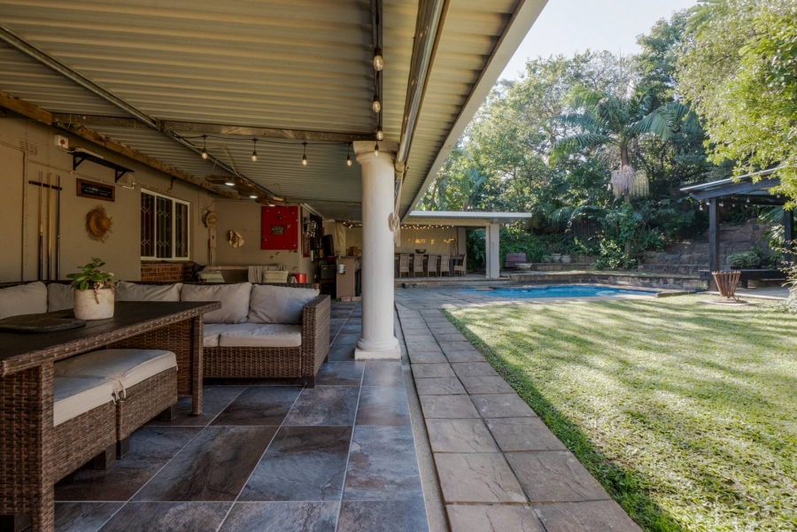 7 Bedroom Property for Sale in Amanzimtoti KwaZulu-Natal