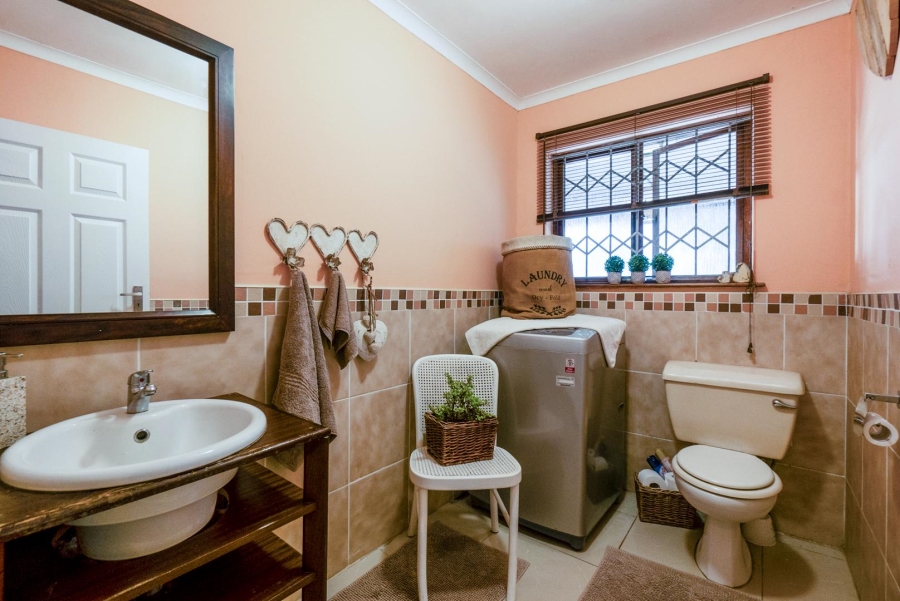 7 Bedroom Property for Sale in Amanzimtoti KwaZulu-Natal