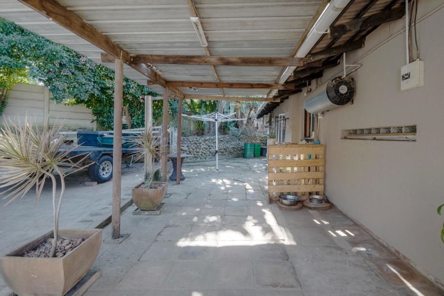 7 Bedroom Property for Sale in Amanzimtoti KwaZulu-Natal