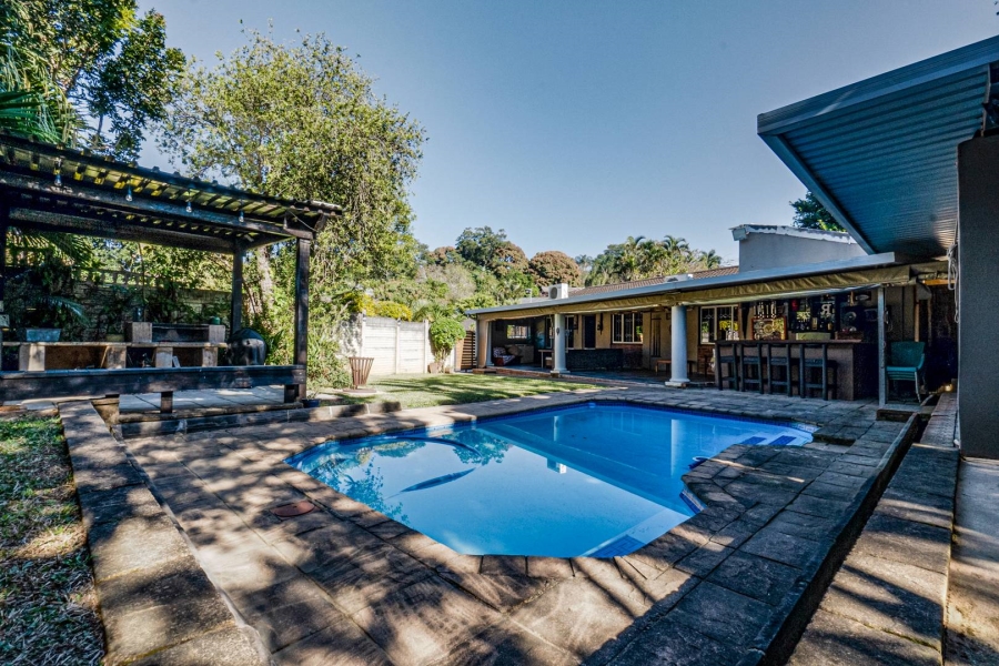 7 Bedroom Property for Sale in Amanzimtoti KwaZulu-Natal
