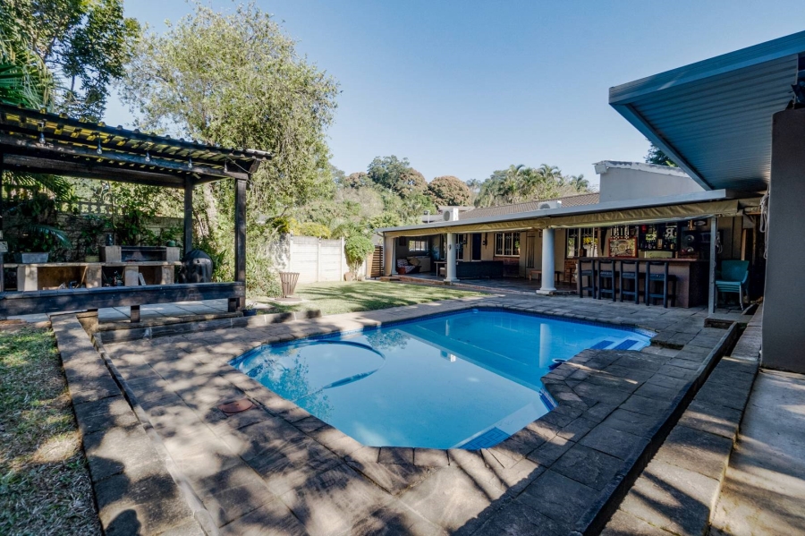 7 Bedroom Property for Sale in Amanzimtoti KwaZulu-Natal