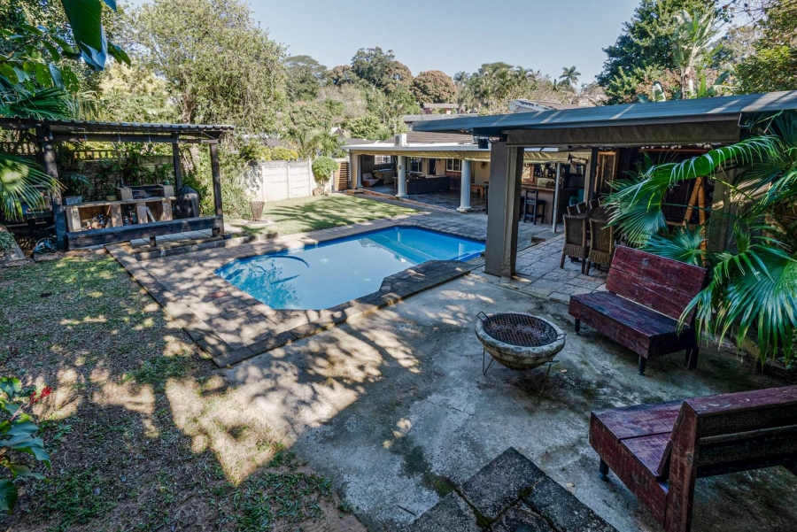 7 Bedroom Property for Sale in Amanzimtoti KwaZulu-Natal
