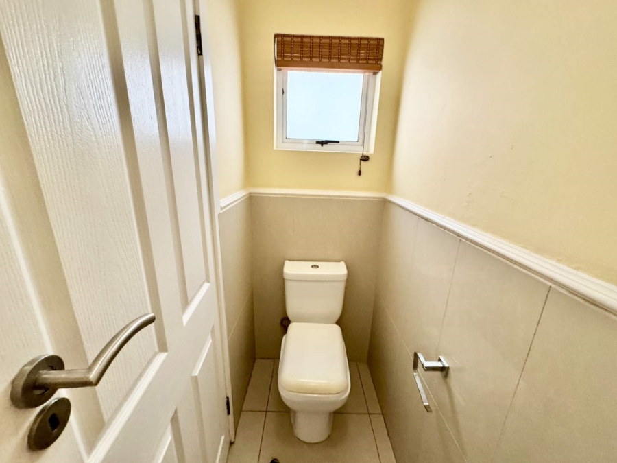 To Let 3 Bedroom Property for Rent in La Lucia KwaZulu-Natal