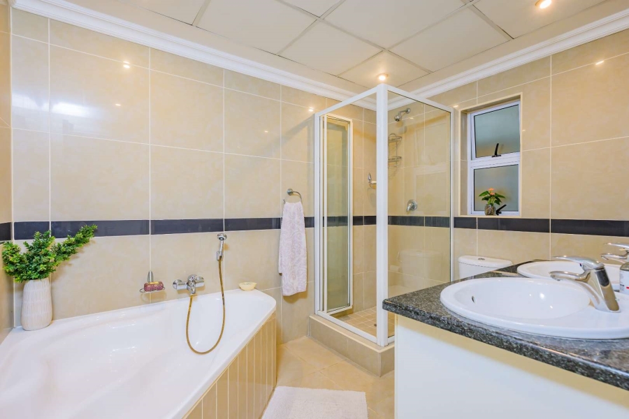 2 Bedroom Property for Sale in La Lucia Ridge KwaZulu-Natal