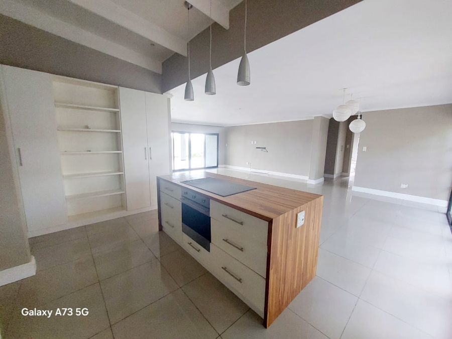 To Let 4 Bedroom Property for Rent in Palm Lakes Estate KwaZulu-Natal