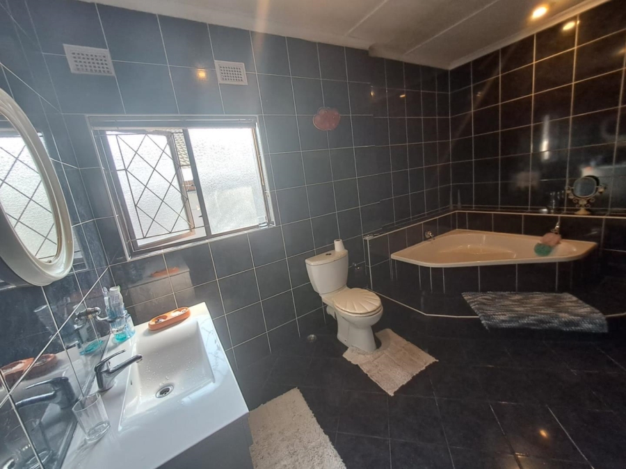 To Let 3 Bedroom Property for Rent in Veld En Vlei KwaZulu-Natal