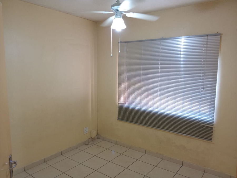 To Let 2 Bedroom Property for Rent in Richem KwaZulu-Natal
