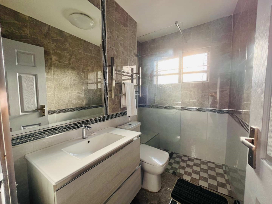 3 Bedroom Property for Sale in Umhlanga KwaZulu-Natal