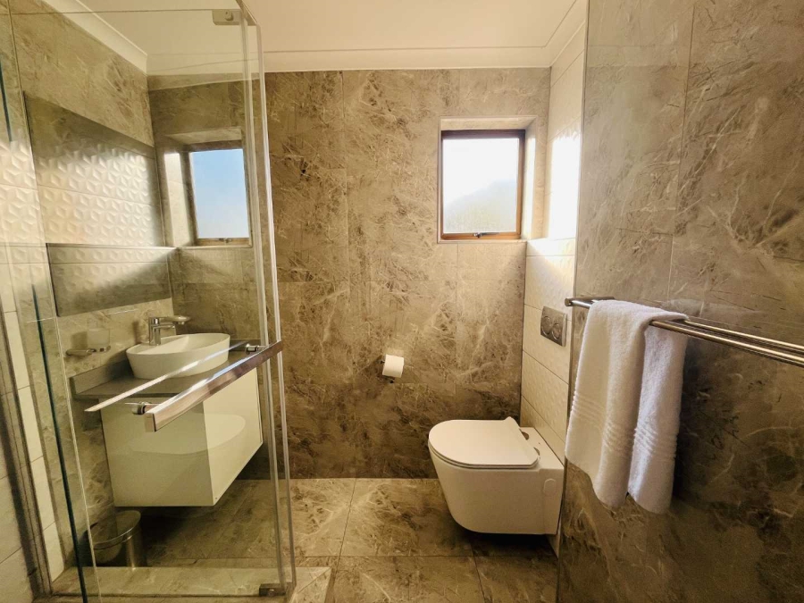 2 Bedroom Property for Sale in Umhlanga KwaZulu-Natal