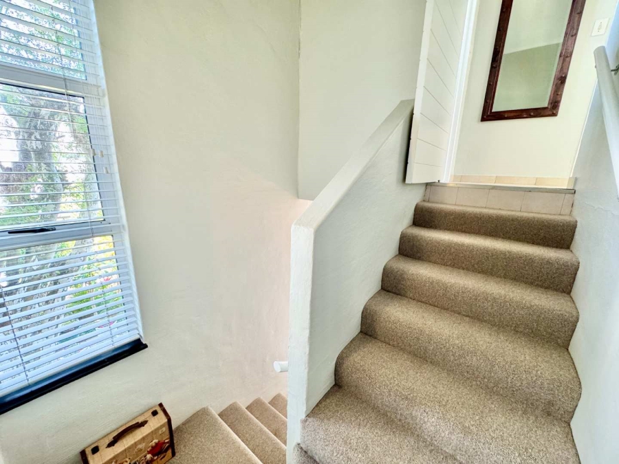 2 Bedroom Property for Sale in Sunningdale KwaZulu-Natal