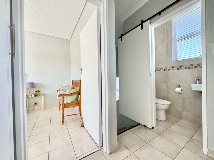 2 Bedroom Property for Sale in Sunningdale KwaZulu-Natal