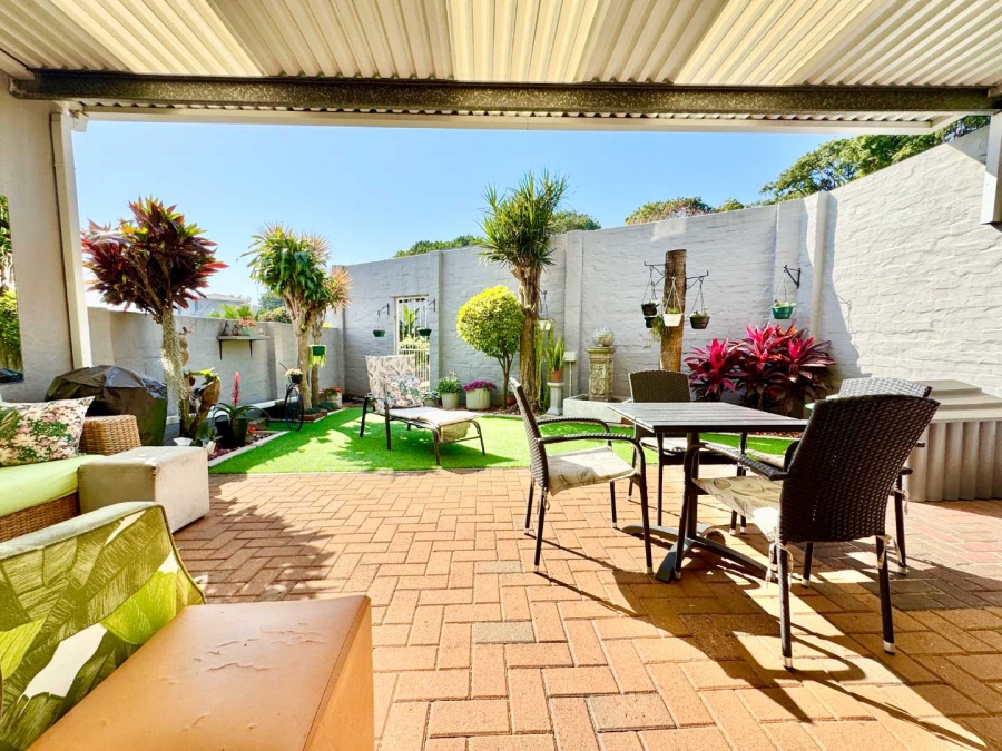 2 Bedroom Property for Sale in Sunningdale KwaZulu-Natal
