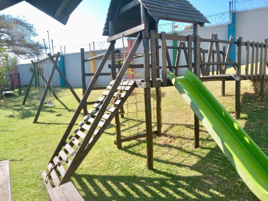 2 Bedroom Property for Sale in Sunningdale KwaZulu-Natal