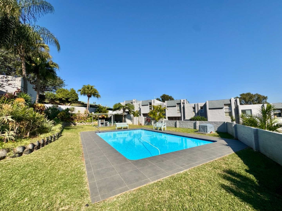2 Bedroom Property for Sale in Sunningdale KwaZulu-Natal
