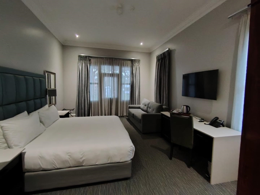 To Let 17 Bedroom Property for Rent in Essenwood KwaZulu-Natal