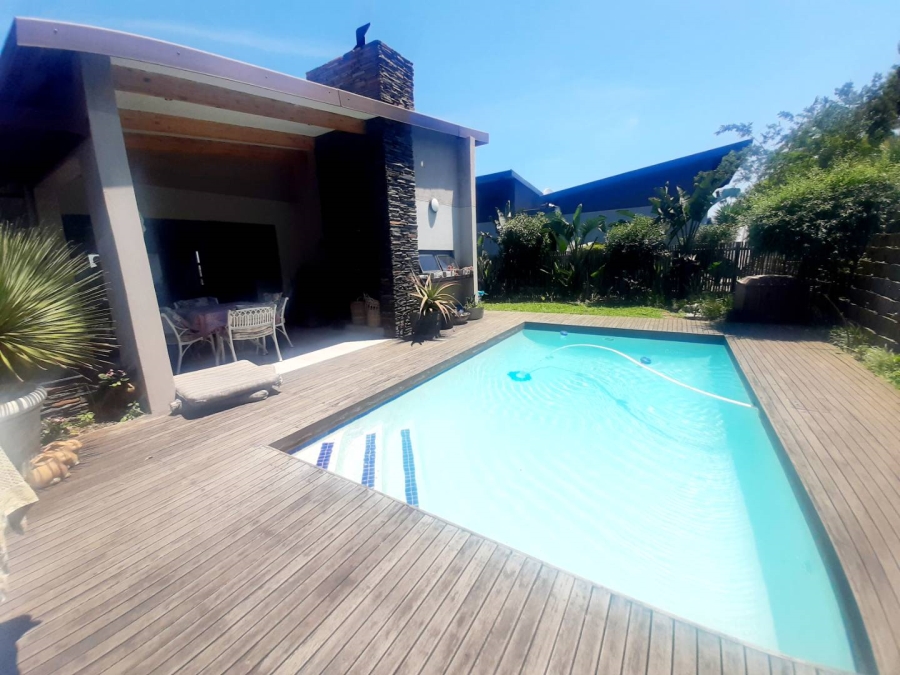 To Let 4 Bedroom Property for Rent in Palm Lakes Estate KwaZulu-Natal