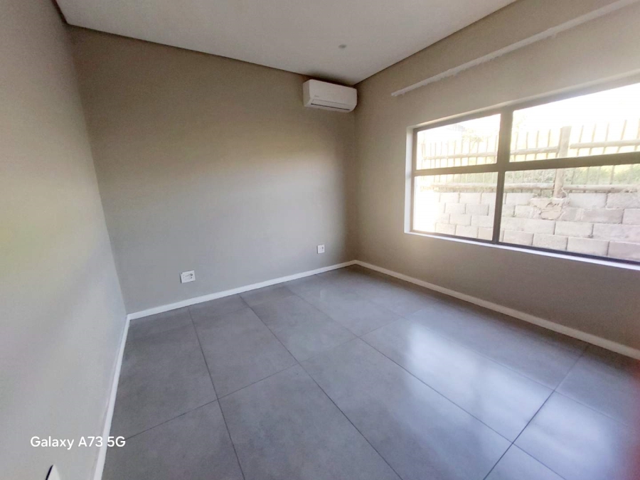 To Let 4 Bedroom Property for Rent in Palm Lakes Estate KwaZulu-Natal