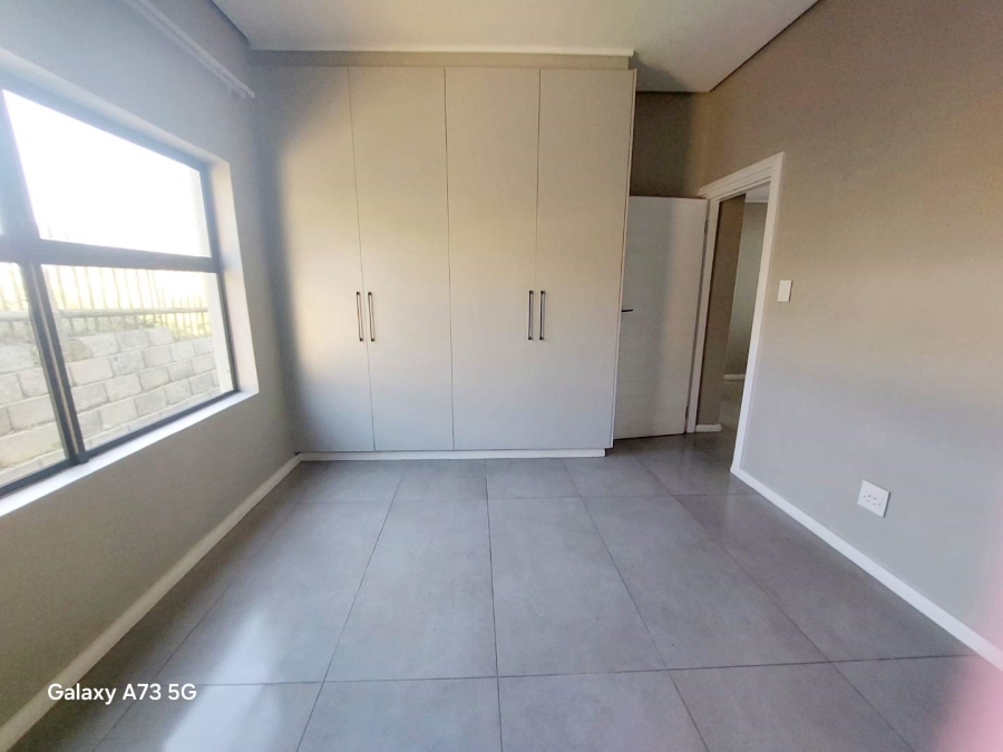 To Let 4 Bedroom Property for Rent in Palm Lakes Estate KwaZulu-Natal