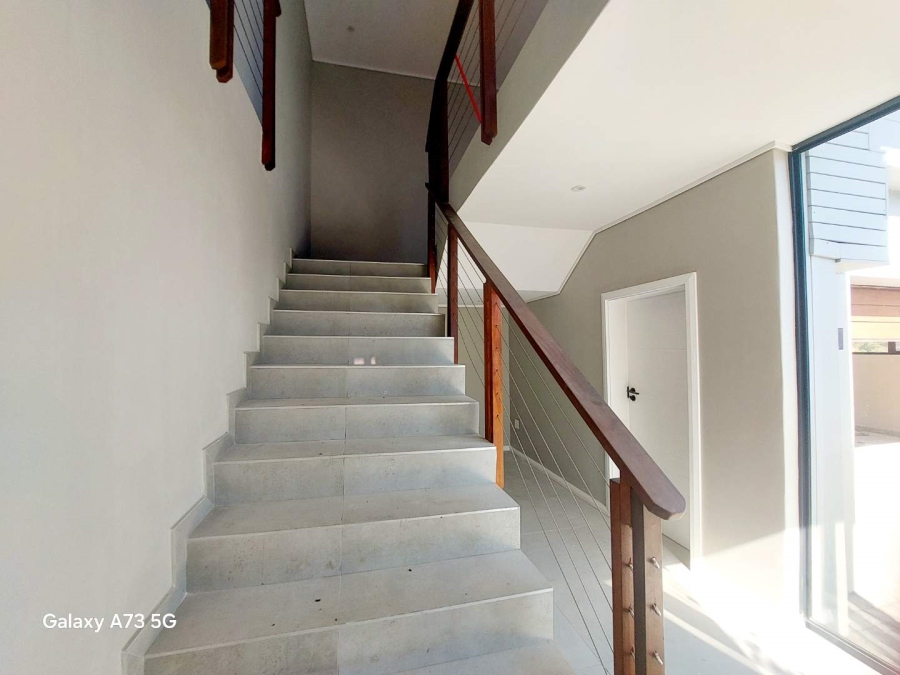 To Let 4 Bedroom Property for Rent in Palm Lakes Estate KwaZulu-Natal