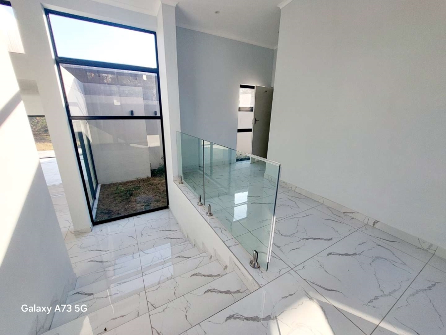 To Let 4 Bedroom Property for Rent in Palm Lakes Estate KwaZulu-Natal