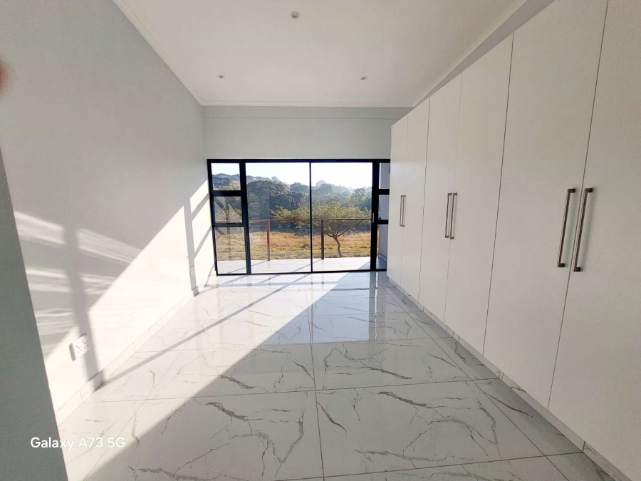 To Let 4 Bedroom Property for Rent in Palm Lakes Estate KwaZulu-Natal