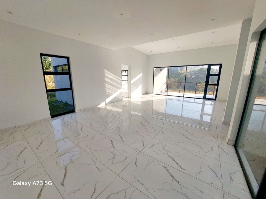 To Let 4 Bedroom Property for Rent in Palm Lakes Estate KwaZulu-Natal