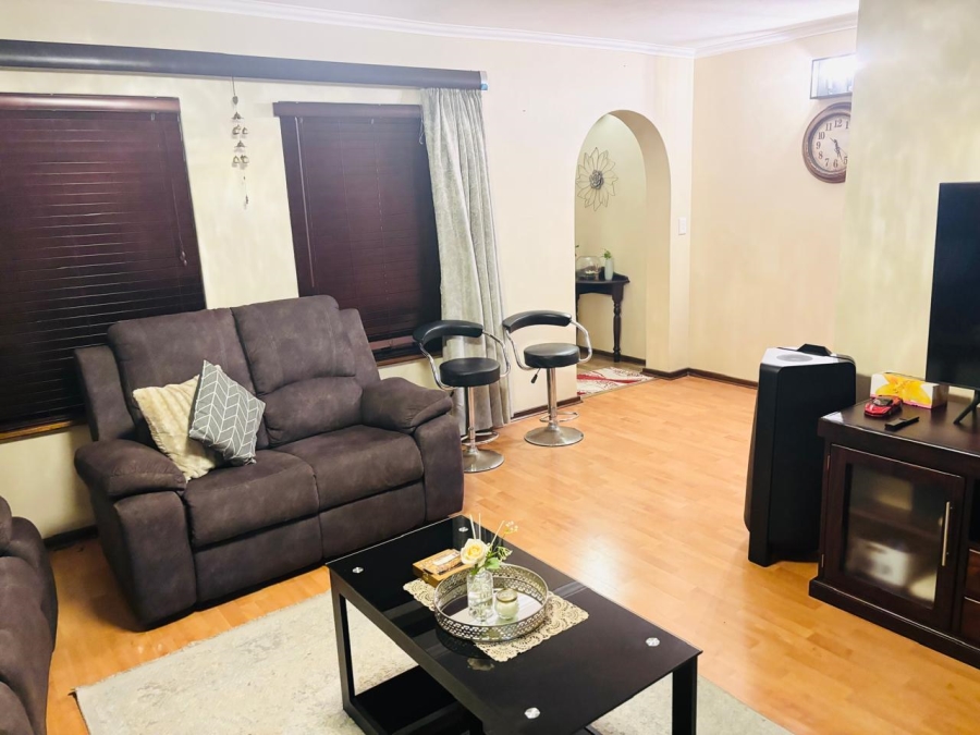 To Let 3 Bedroom Property for Rent in Meer En See KwaZulu-Natal