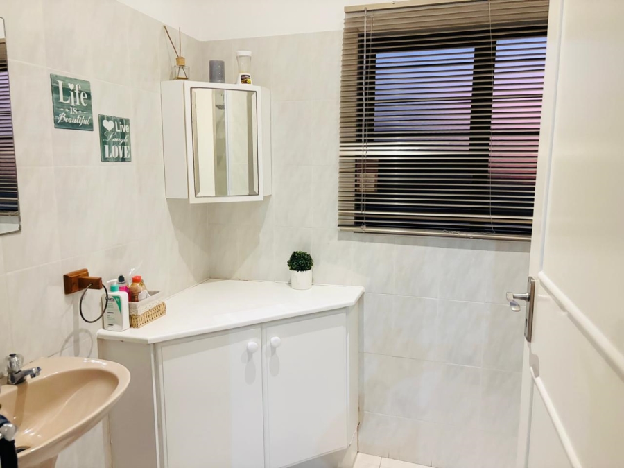 To Let 3 Bedroom Property for Rent in Meer En See KwaZulu-Natal