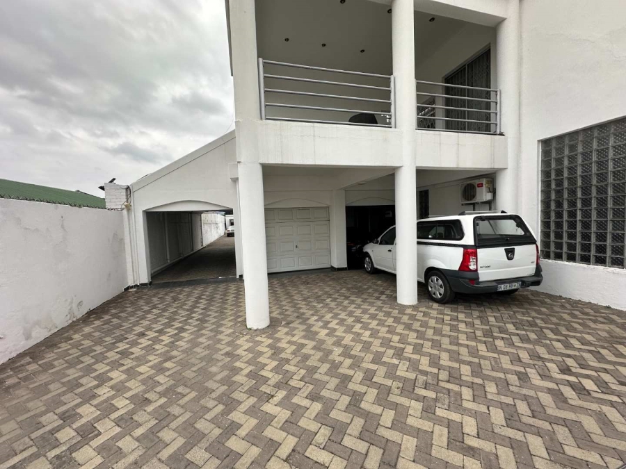 7 Bedroom Property for Sale in Dundee KwaZulu-Natal