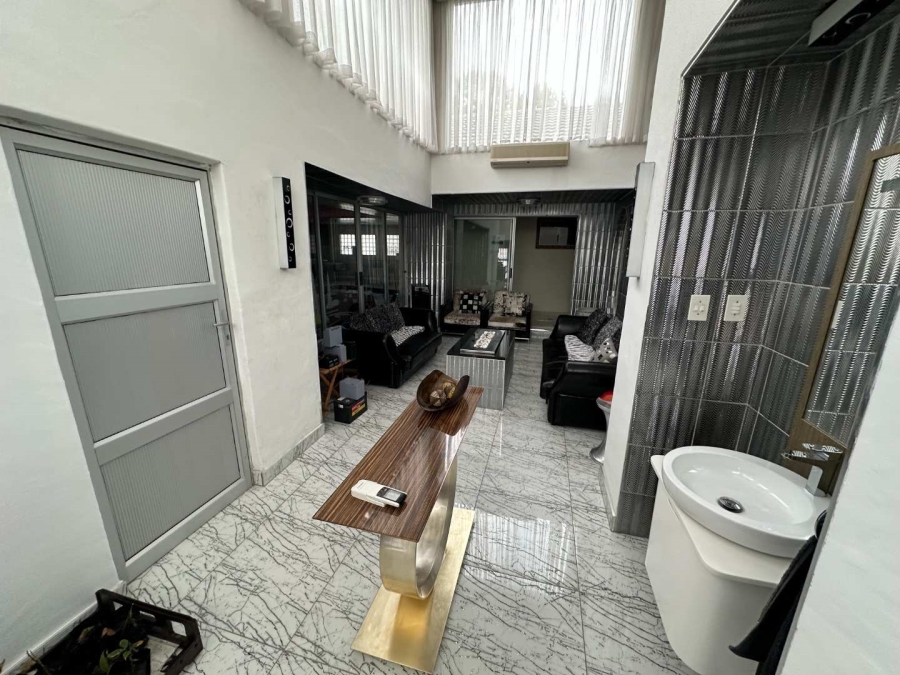7 Bedroom Property for Sale in Dundee KwaZulu-Natal