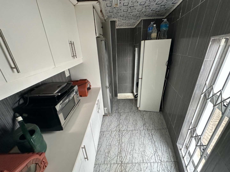 7 Bedroom Property for Sale in Dundee KwaZulu-Natal