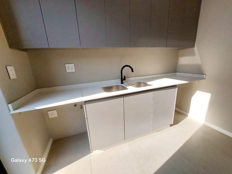To Let 4 Bedroom Property for Rent in Palm Lakes Estate KwaZulu-Natal