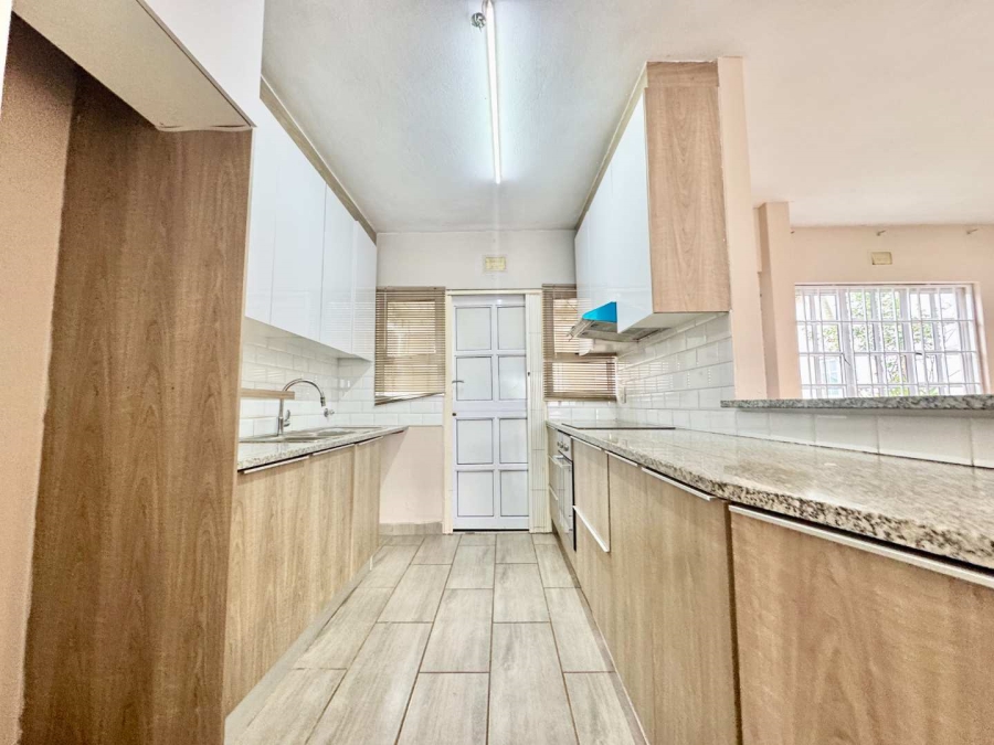 3 Bedroom Property for Sale in Sunningdale KwaZulu-Natal