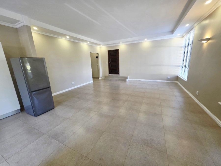 To Let 1 Bedroom Property for Rent in Kloof KwaZulu-Natal