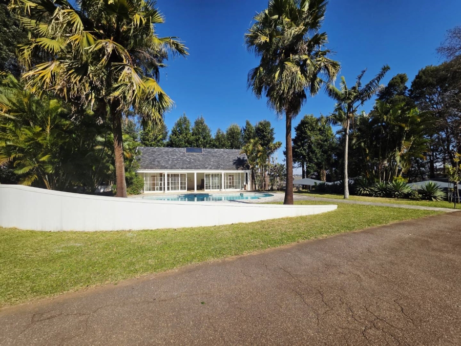 To Let 1 Bedroom Property for Rent in Kloof KwaZulu-Natal