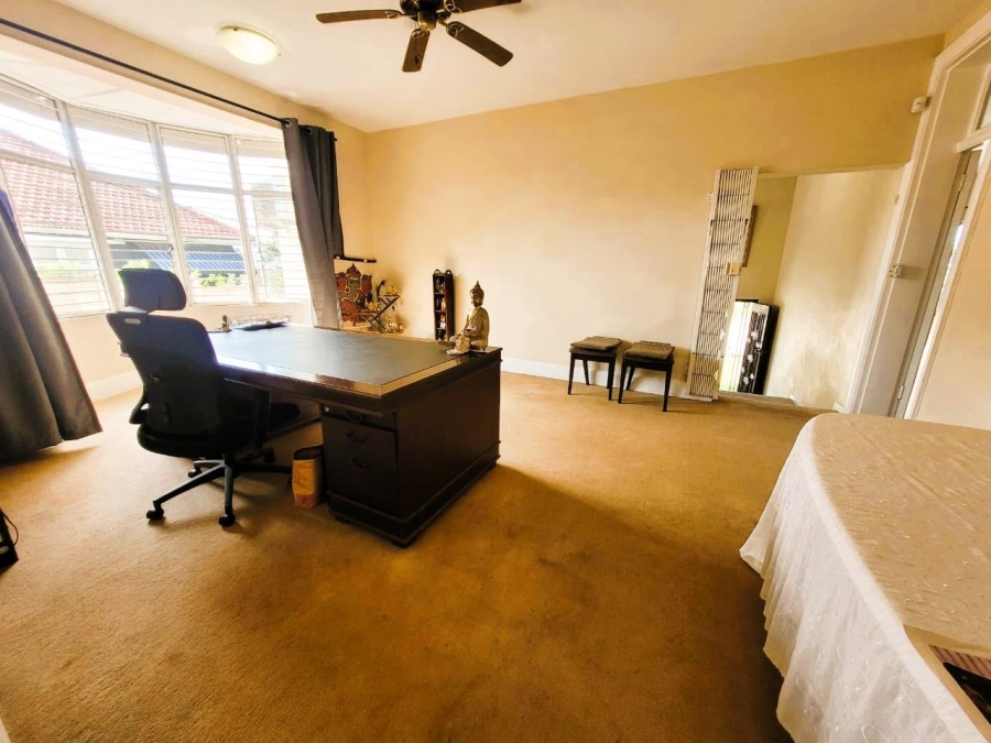 6 Bedroom Property for Sale in Glenwood KwaZulu-Natal