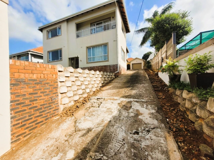 6 Bedroom Property for Sale in Glenwood KwaZulu-Natal