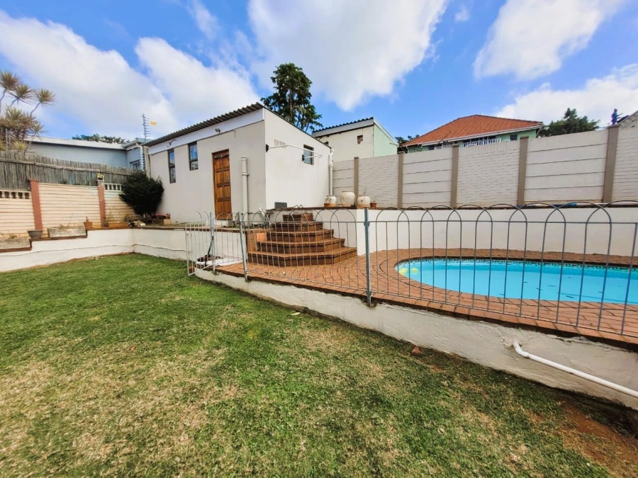 6 Bedroom Property for Sale in Glenwood KwaZulu-Natal