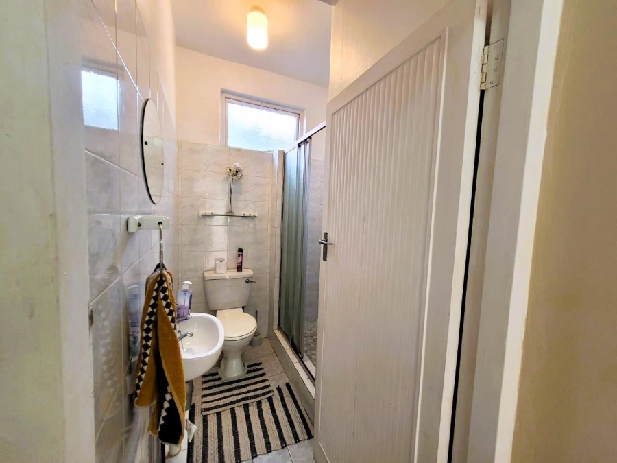 6 Bedroom Property for Sale in Glenwood KwaZulu-Natal