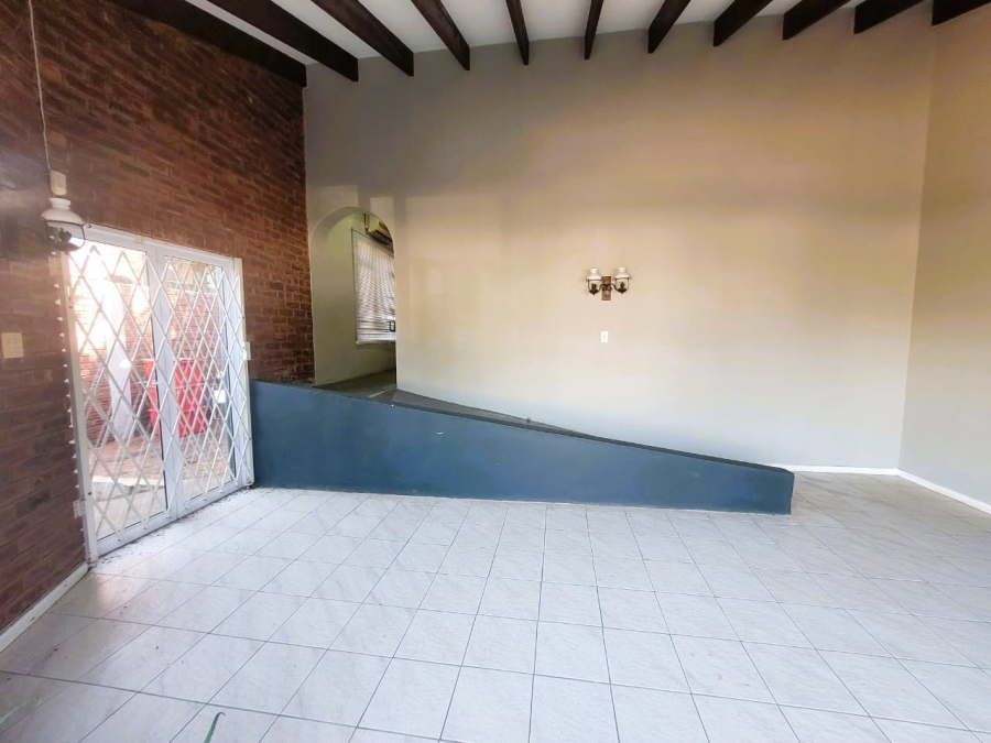 3 Bedroom Property for Sale in Glenwood KwaZulu-Natal