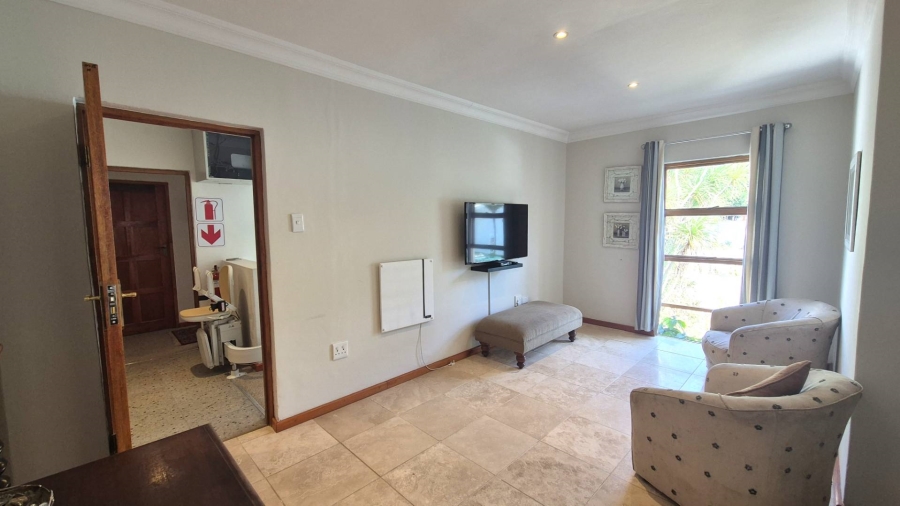 1 Bedroom Property for Sale in Greendale KwaZulu-Natal